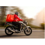motoboy que faz entrega domiciliar de exames Ipanema